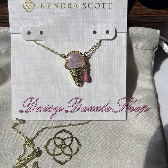 Kendra Scott Jewelry - ✨New Kendra Scott Ice Cream Short Pendant Gold plated Necklace Pink🍦